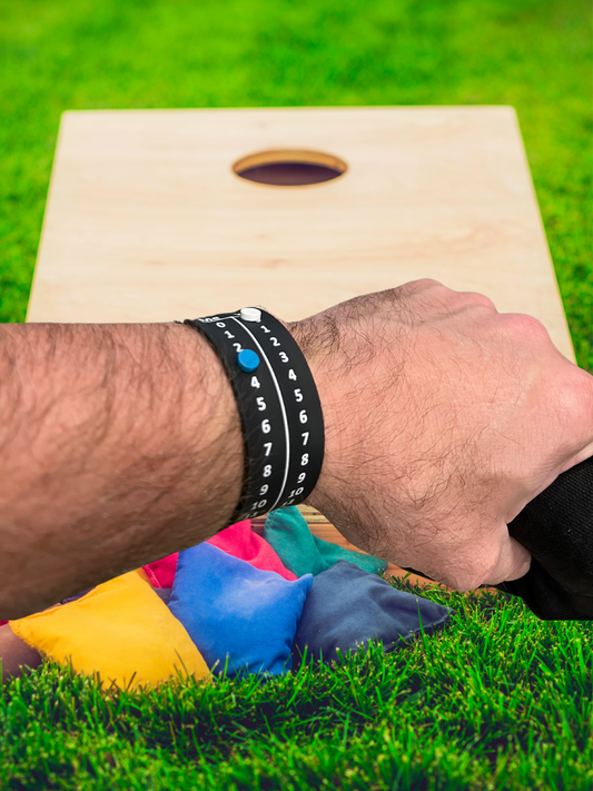This Point Band is used to keep score while playing cornhole. Easily keep score from 1-21 for you and your opponent. Many sports & games play to 21, so this point band can help you keep track of your score, so you can concentrate on the game.