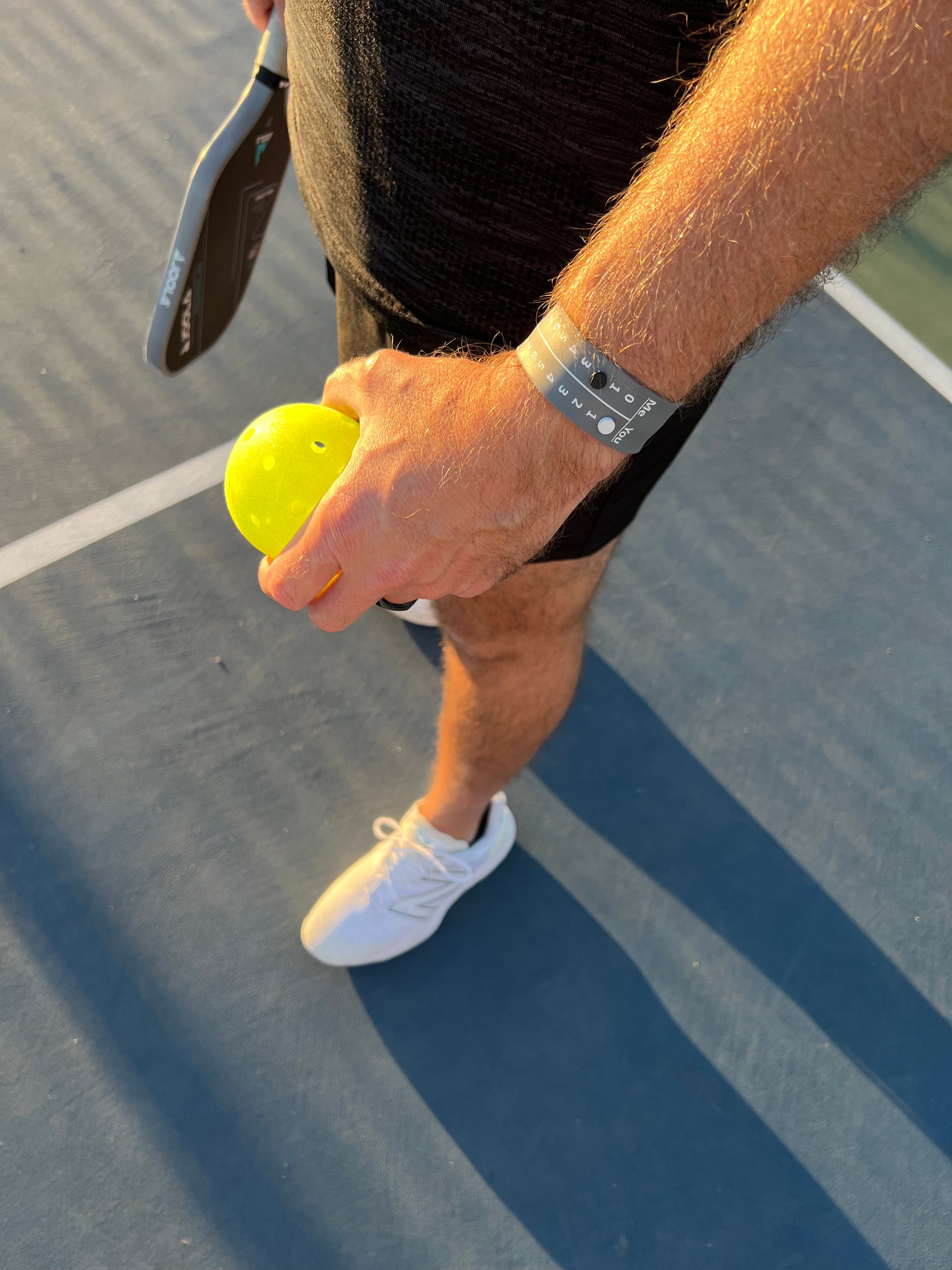 Pickleball Point Bands are the best pickleball scorekeeper, scoring band and scoreband worn on your wrist to keep score and track the server number while playing pickleball