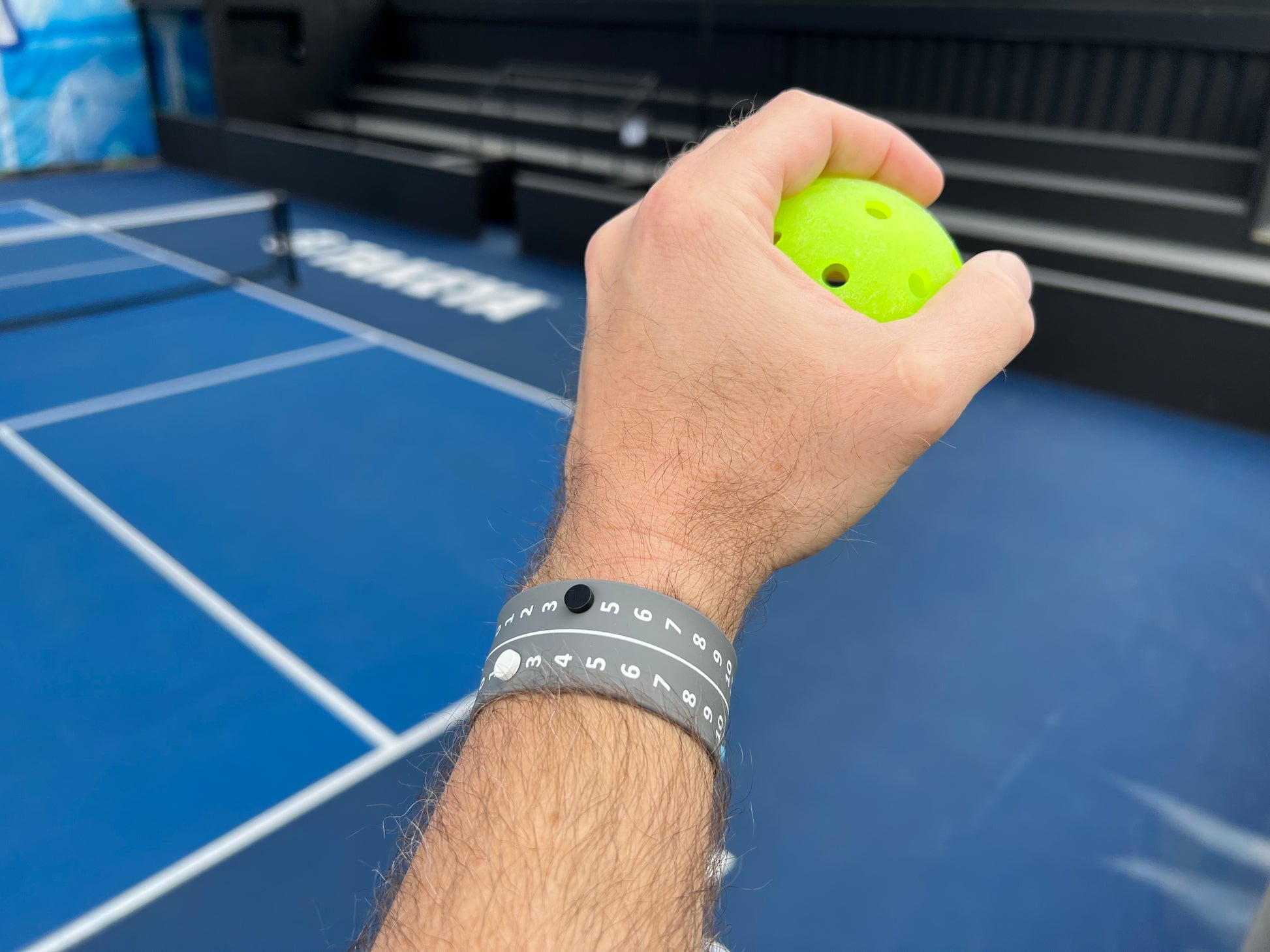 Pickleball Point Bands are the best pickleball scorekeeper, scoring band and scoreband worn on your wrist to keep score and track the server number while playing pickleball