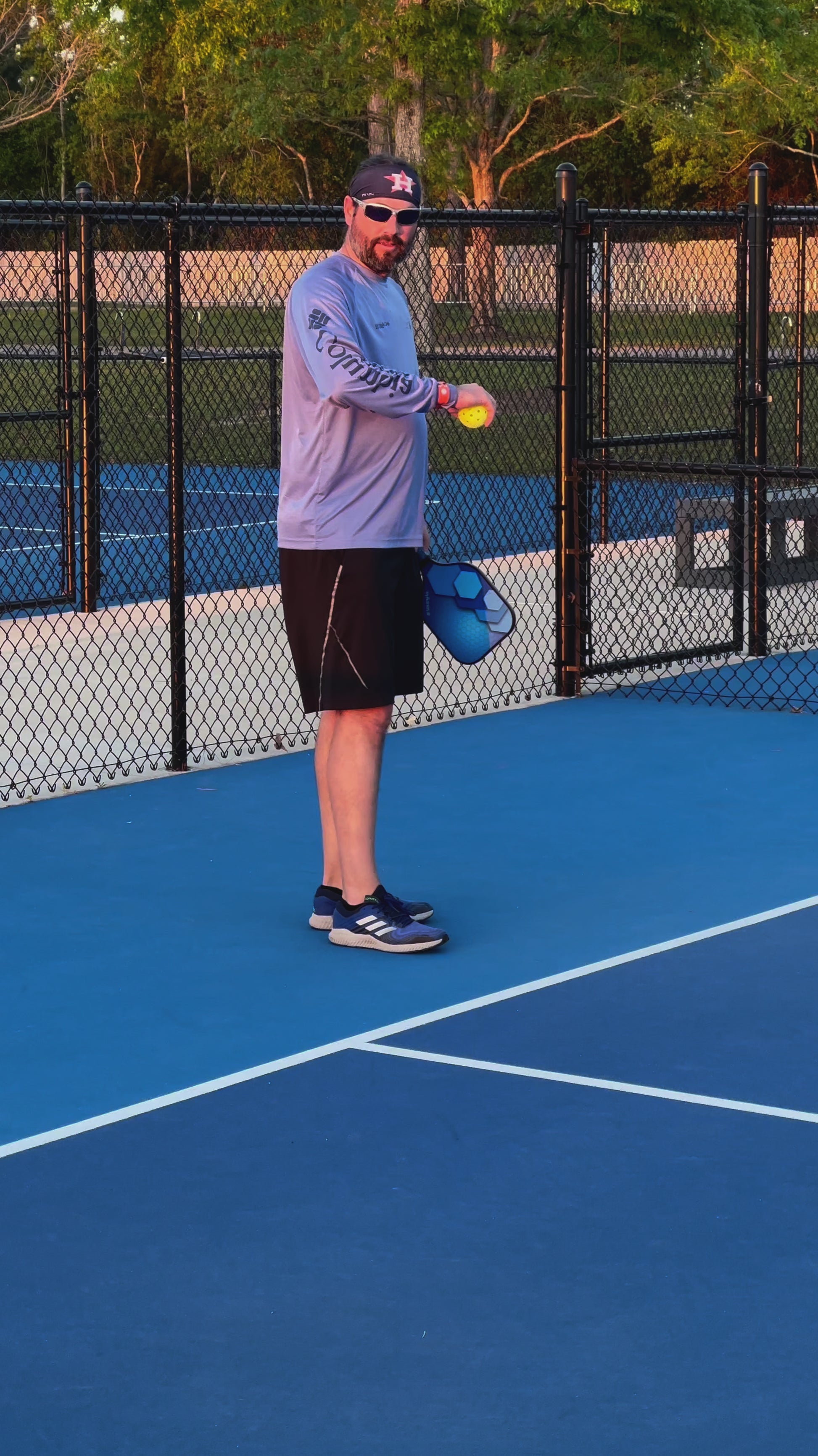 Pickleball Point Bands are the best pickleball scorekeeper, scoring band and scoreband worn on your wrist to keep score and track the server number while playing pickleball