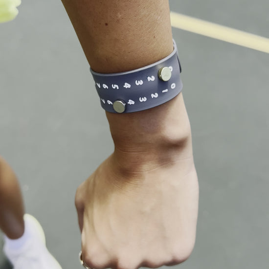 Pickleball Point Bands are the best pickleball scorekeeper, scoring band and scoreband worn on your wrist to keep score and track the server number while playing pickleball